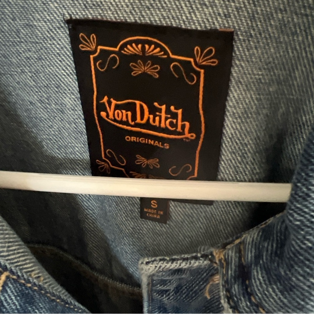 Von Dutch size s Blue Denim Jacket with Embroidered Wing and Logo Patches - Picture 3 of 7